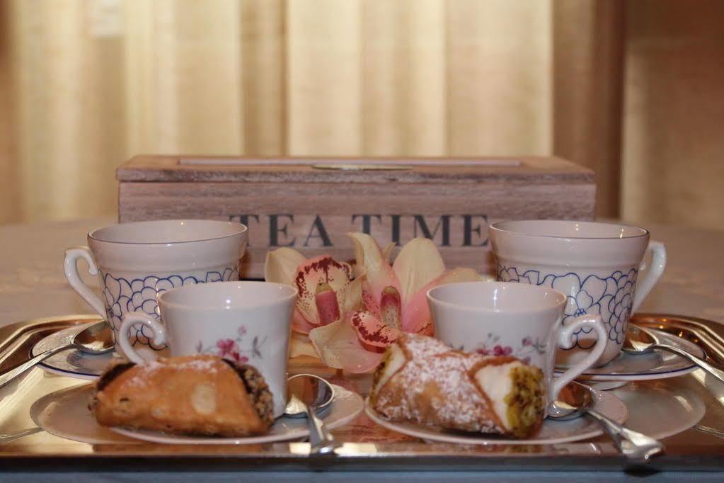 카타니아 A Casa Di Laura B&B 외부 사진