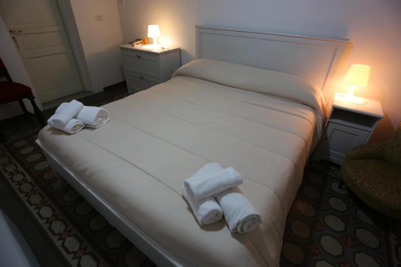 카타니아 A Casa Di Laura B&B 외부 사진